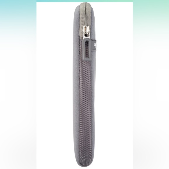 Amazon Basics Laptop Sleeve Protective Cover 11.6” Grey - Picture 3 of 4